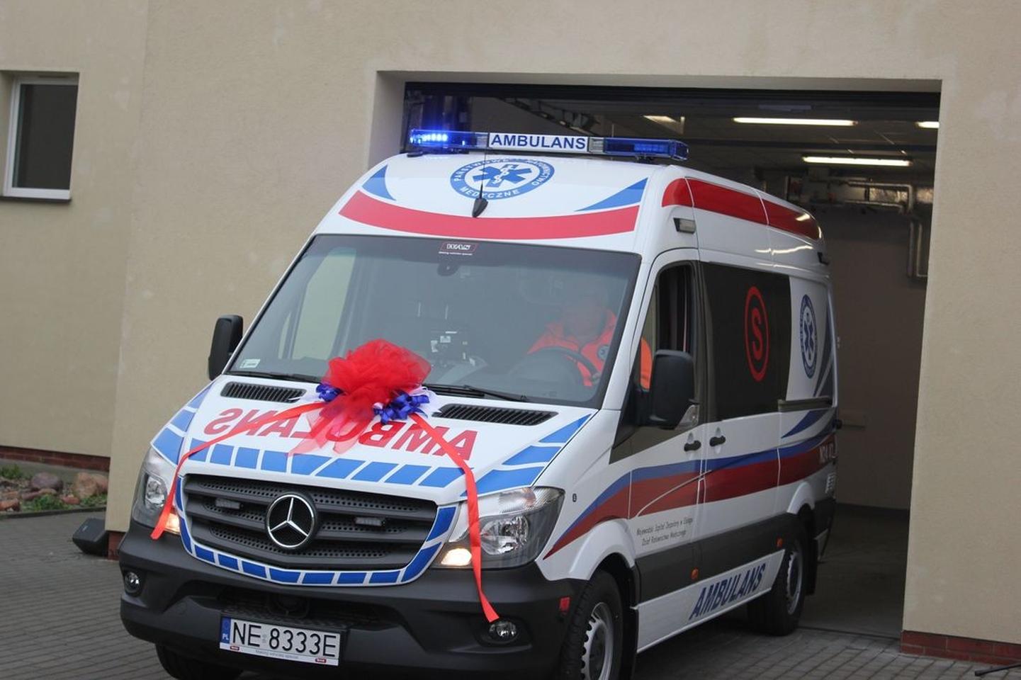 Nowa karetka specjalistyczna w Elblągu