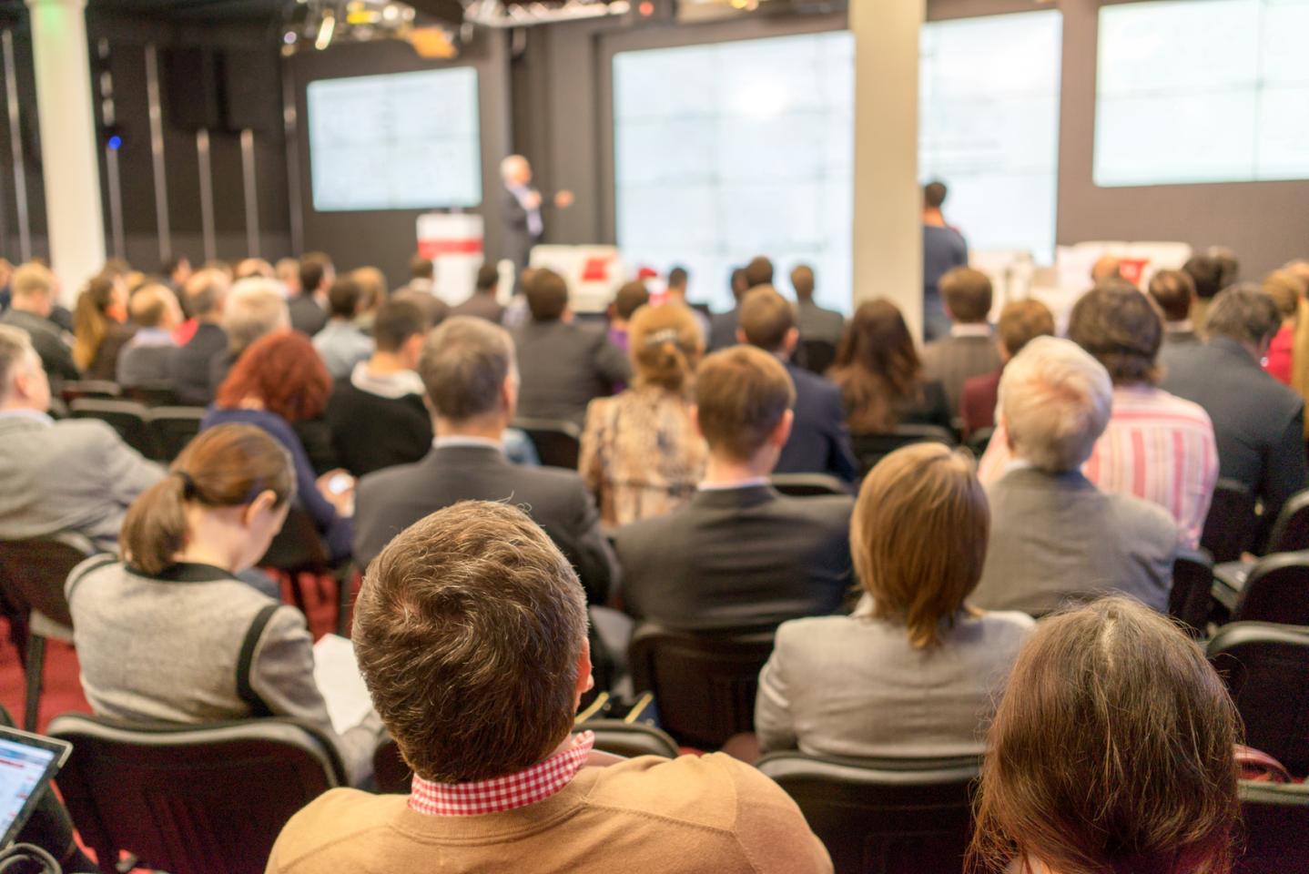 Konferencja "Kooperacja służb ratunkowych i sztabów zarządzania kryzysowego" w Warszawie 