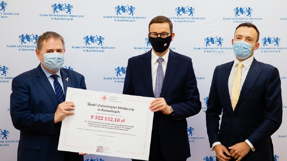 Przekazano czek na utworzenie Śląskiego Centrum Wsparcia Badań Klinicznych
