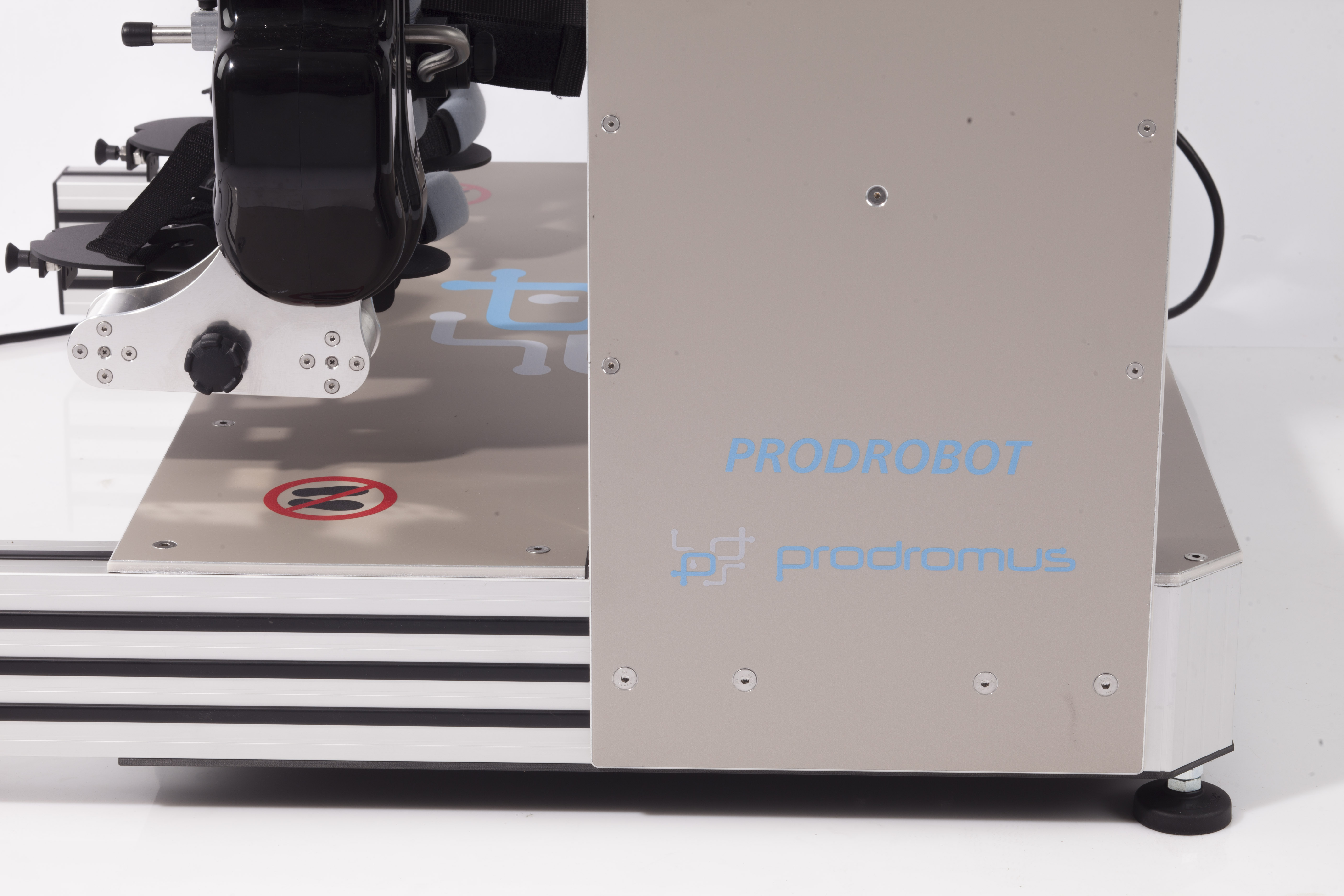 Prodrobot: Spersonalizowany trenażer chodu dla osób z problemami ruchowymi
