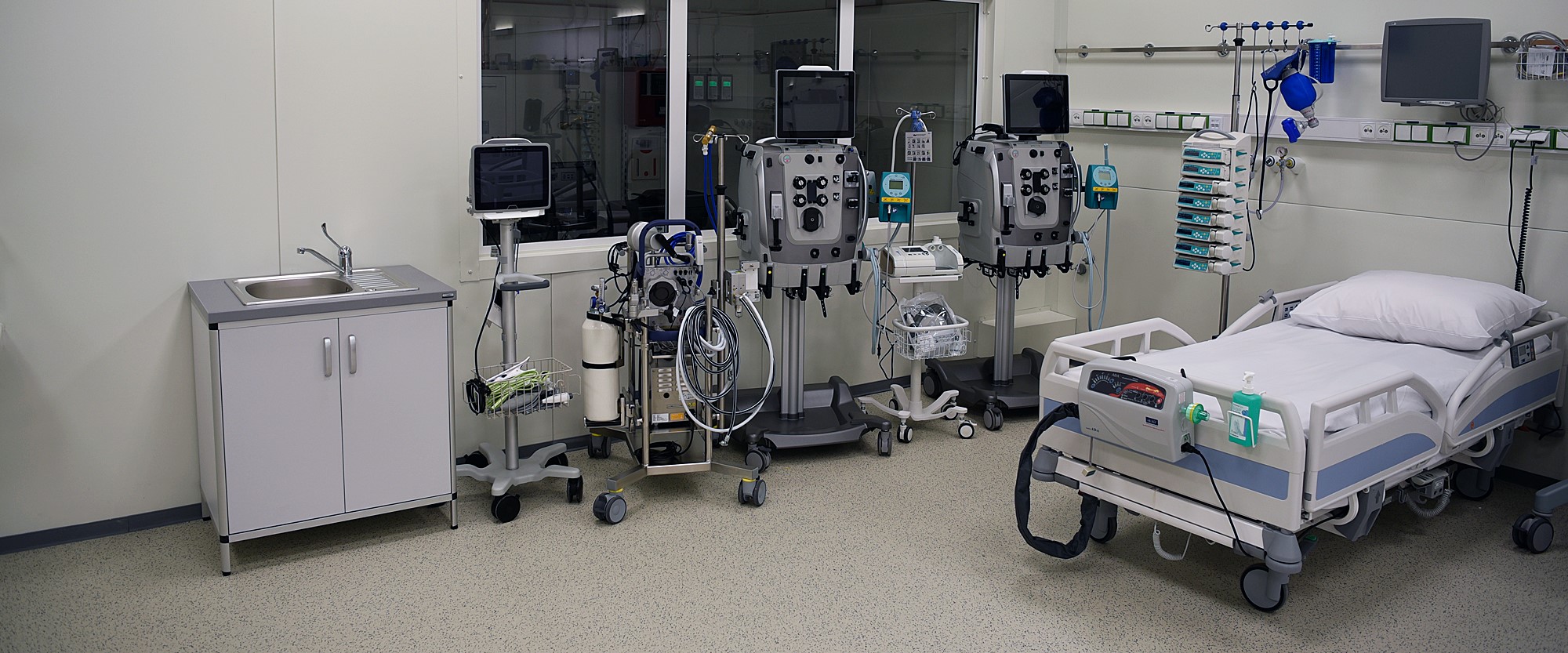 Otwarto szpital modułowy dla chorych na COVID-19